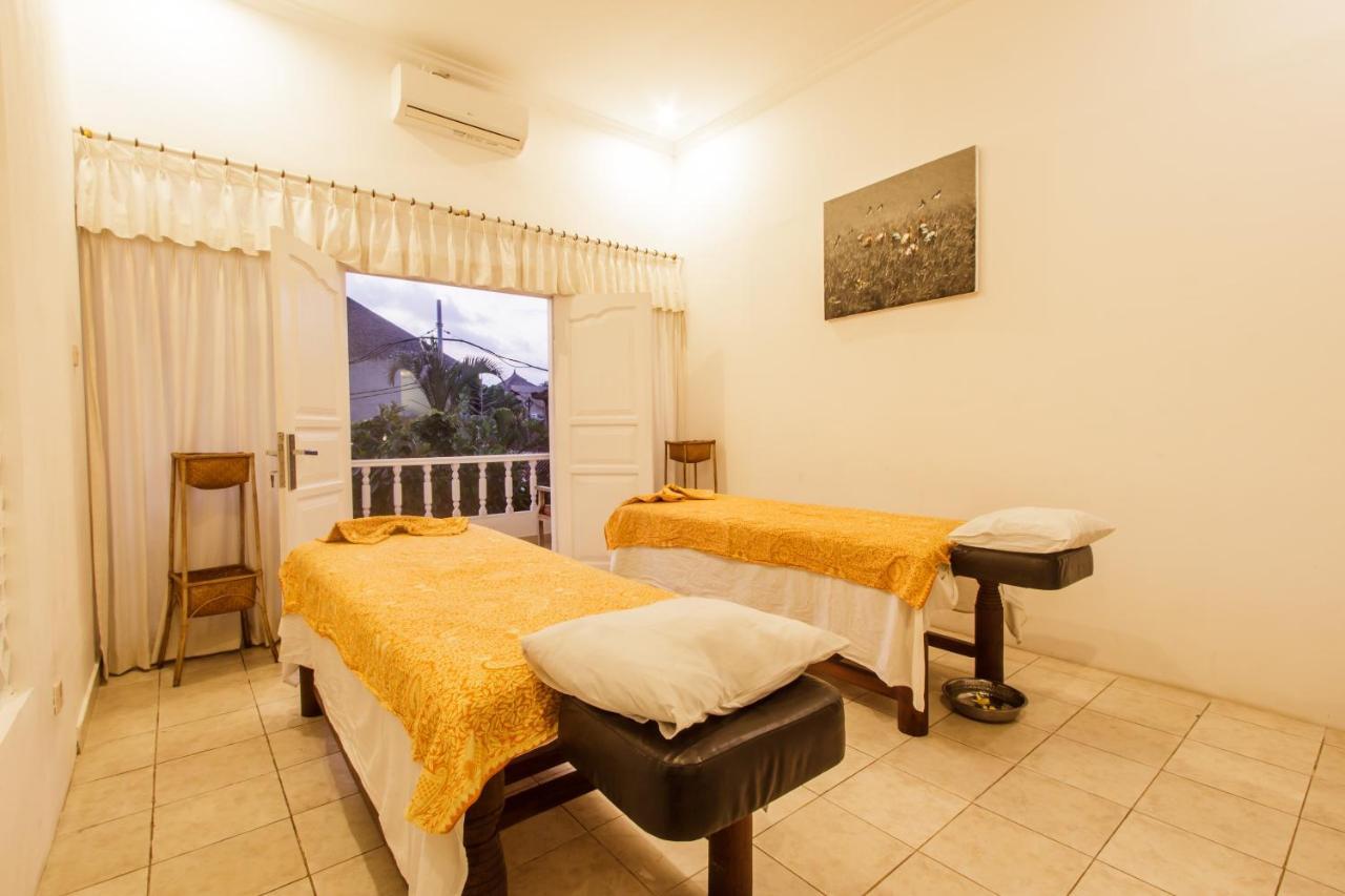 Bening Hut And Spa 세미냑 외부 사진