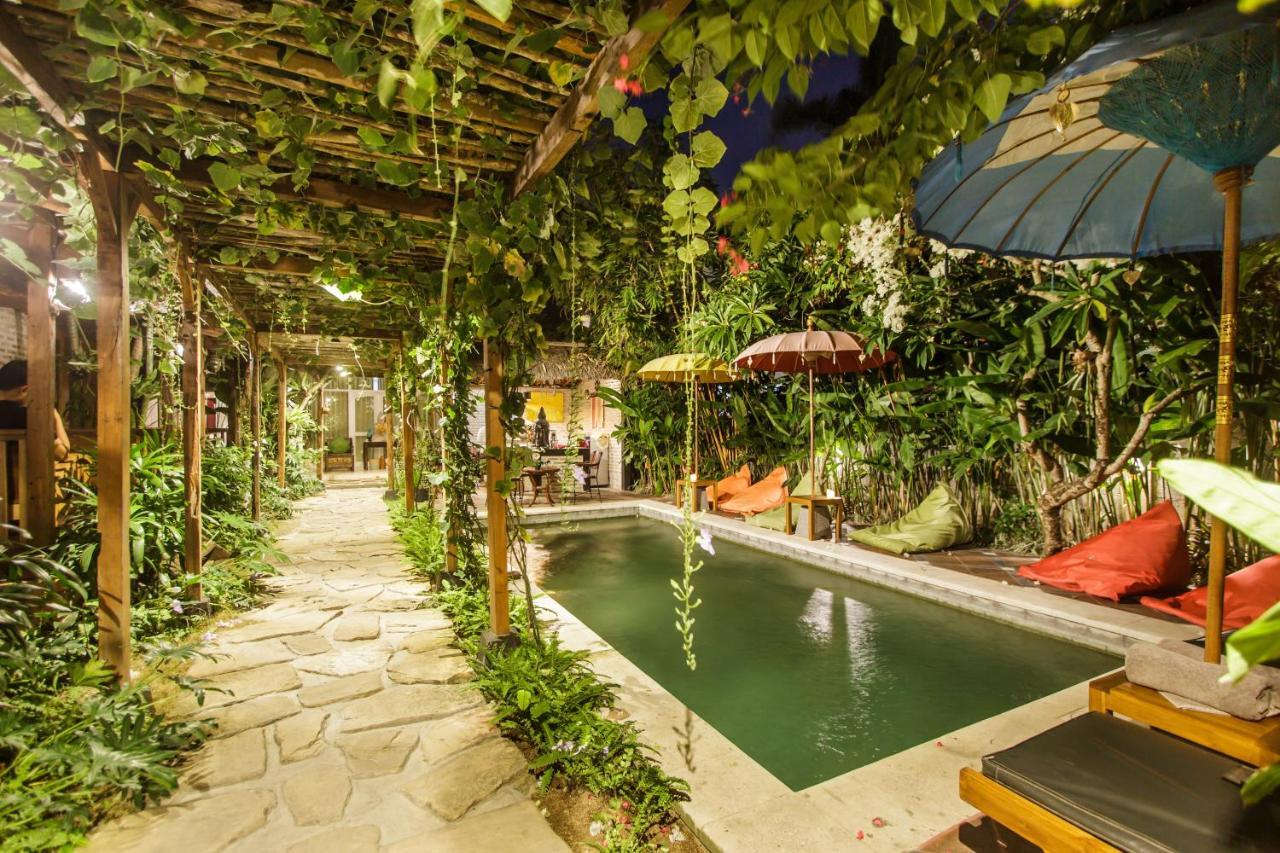 Bening Hut And Spa 세미냑 외부 사진