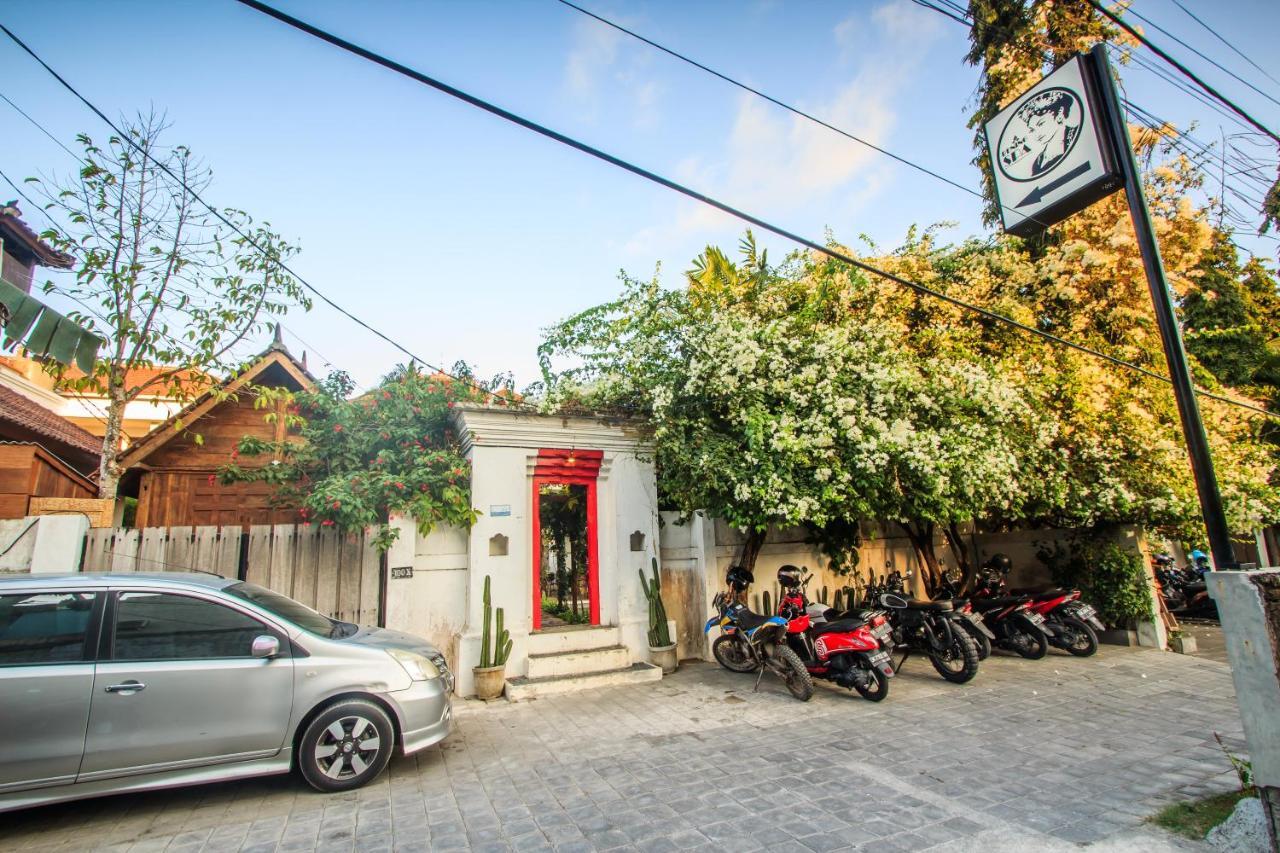 Bening Hut And Spa 세미냑 외부 사진
