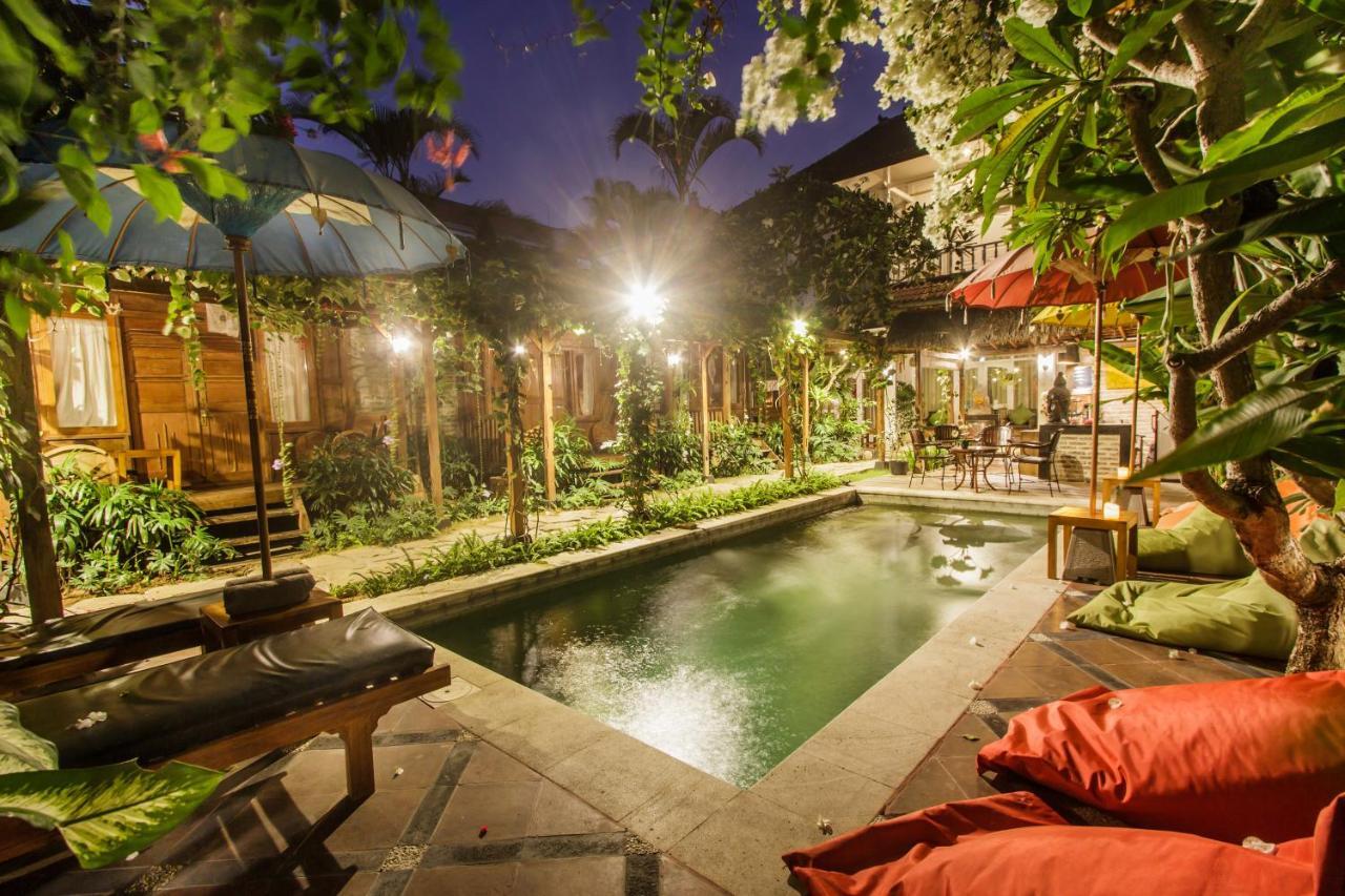Bening Hut And Spa 세미냑 외부 사진